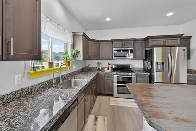1374 W Ballast Way S, Eagle Mountain, UT 84005 - Photo 19