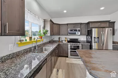 1374 W Ballast Way S, Eagle Mountain, UT 84005 - Photo 19