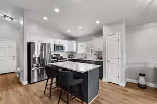 5183 W Dartford Way, West Valley, UT 84120 - Photo 7