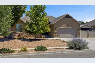 1912 N 2750 W, Clinton, UT 84015 - Photo 3
