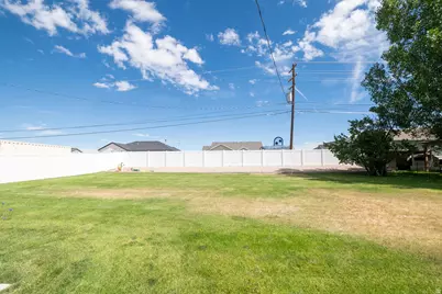 855 E 300 N, Beaver, UT 84713 - Photo 11