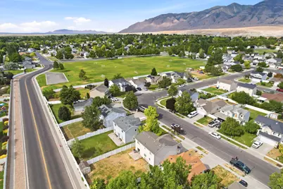 5485 N Heather Way E, Stansbury Park, UT 84074 - Photo 41