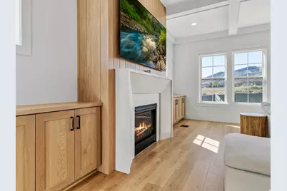563 W Founders Blvd, Saratoga Springs, UT 84045 - Photo 9