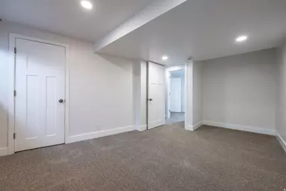 4262 S 6115 W, West Valley, UT 84128 - Photo 29