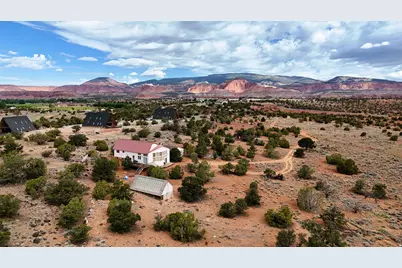 358 S Sky Dr, Torrey, UT 84775 - Photo 7