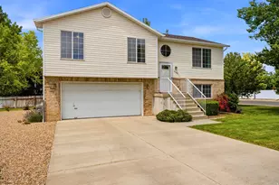 2586 W 2250 N, Clinton, UT 84015 - Photo 33