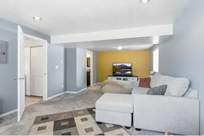 2586 W 2250 N, Clinton, UT 84015 - Photo 27