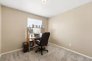 2586 W 2250 N, Clinton, UT 84015 - Photo 9