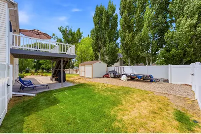 2586 W 2250 N, Clinton, UT 84015 - Photo 39