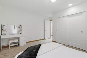 262 N Almond St E, Salt Lake City, UT 84103 - Photo 27
