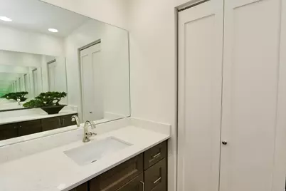 262 N Almond St E, Salt Lake City, UT 84103 - Photo 17