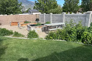 10216 N Riverside Ln, Highland, UT 84003 - Photo 9