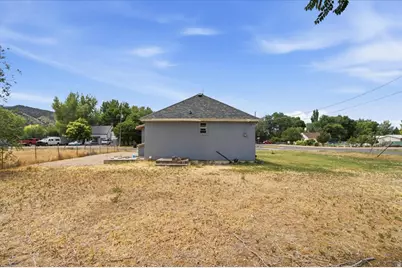 509 E Center St, Nephi, UT 84648 - Photo 17