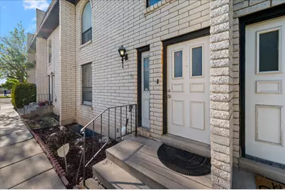 1554 S Monroe E #E2, Ogden, UT 84404 - Photo 3