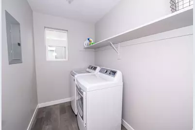 1754 W Parkview Dr, Syracuse, UT 84075 - Photo 21