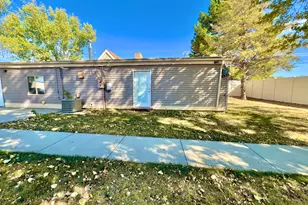 5934 S Cougar Ln W, Kearns, UT 84118 - Photo 27