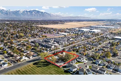 5934 S Cougar Ln W, Kearns, UT 84118 - Photo 3