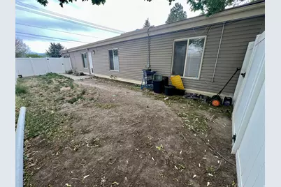 5934 S Cougar Ln W, Kearns, UT 84118 - Photo 17