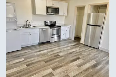 5934 S Cougar Ln W, Kearns, UT 84118 - Photo 21