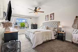 8848 N Franklin Dr, Eagle Mountain, UT 84005 - Photo 17
