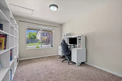 8848 N Franklin Dr, Eagle Mountain, UT 84005 - Photo 11