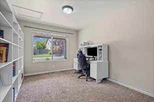 8848 N Franklin Dr, Eagle Mountain, UT 84005 - Photo 11