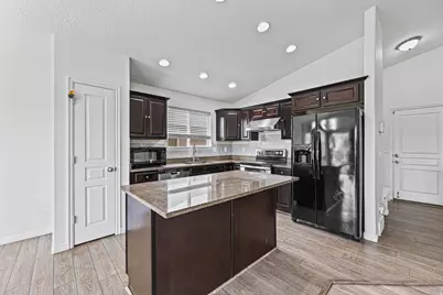 5355 W Halton Ln, West Valley, UT 84120 - Photo 5
