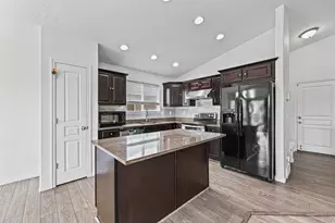 5355 W Halton Ln, West Valley, UT 84120 - Photo 5