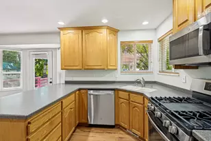 12542 S Stonebridge Cir E, Draper, UT 84020 - Photo 9