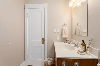 2122 Monroe Blvd, Ogden, UT 84401 - Photo 13