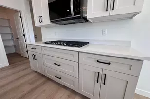 2633 N Scarlet Rd, Eagle Mountain, UT 84005 - Photo 9