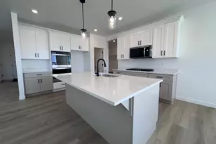 2633 N Scarlet Rd, Eagle Mountain, UT 84005 - Photo 7