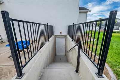6076 S 4400 W, Hooper, UT 84315 - Photo 5