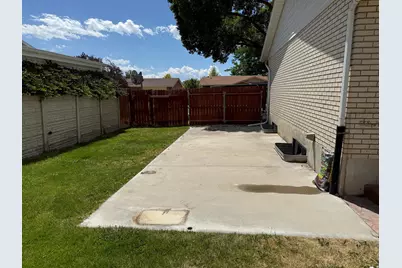 2492 W Tierra Rose Dr S, Taylorsville, UT 84129 - Photo 15