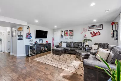 10712 S Lake Ave, South Jordan, UT 84009 - Photo 43