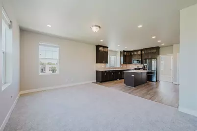 7852 S 5440 W, West Jordan, UT 84081 - Photo 9