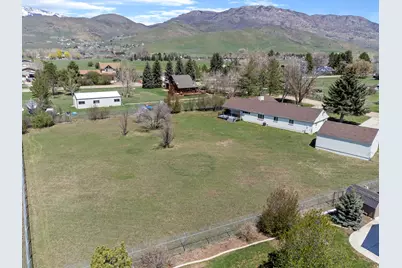 567 S 8850 E, Huntsville, UT 84317 - Photo 33