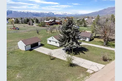 567 S 8850 E, Huntsville, UT 84317 - Photo 3
