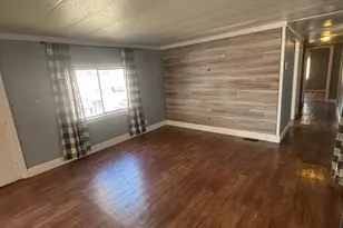 818 W Mount Tuscarora Dr, Taylorsville, UT 84123 - Photo 5