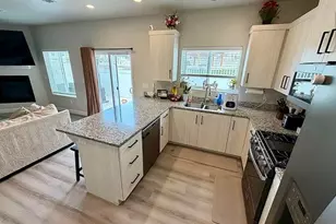 668 E Fiddlers Cove Dr, Cedar City, UT 84721 - Photo 9