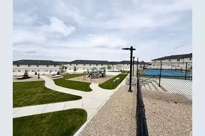 668 E Fiddlers Cove Dr #8, Cedar City, UT 84721 - Photo 33