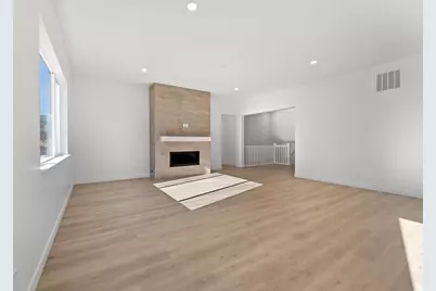 889 W Meadowside Dr #236, Saratoga Springs, UT 84045 - Photo 3