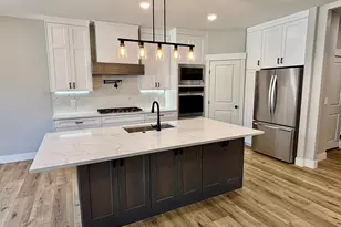 1184 W 3250 N, Pleasant View, UT 84414 - Photo 11