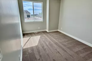 1184 W 3250 N, Pleasant View, UT 84414 - Photo 45