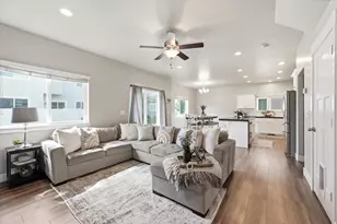 7471 N Hutch Ln, Eagle Mountain, UT 84005 - Photo 7