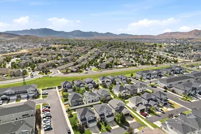 7471 N Hutch Ln, Eagle Mountain, UT 84005 - Photo 39
