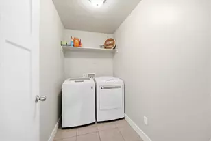 7471 N Hutch Ln, Eagle Mountain, UT 84005 - Photo 29