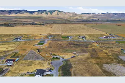 5429 W 19840 N, Plymouth, UT 84330 - Photo 27