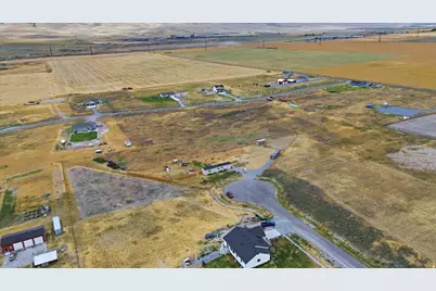5429 W 19840 N, Plymouth, UT 84330 - Photo 25