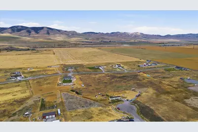 5429 W 19840 N, Plymouth, UT 84330 - Photo 37